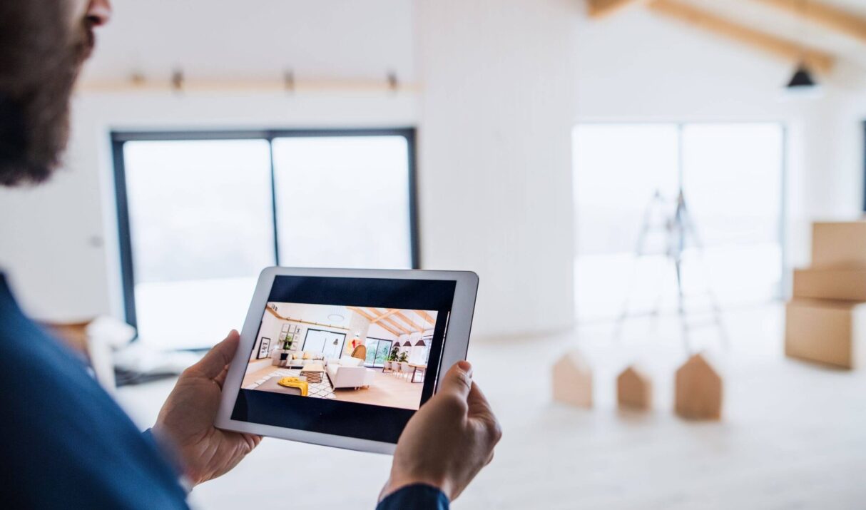 Remote Work vs. Freelancing in 2025: What’s the Difference & Which One Is Right for You?
